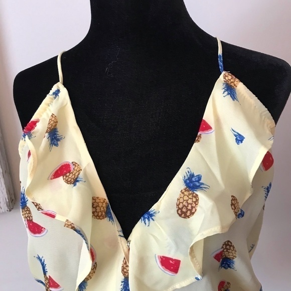E hanger M sleeveless wrap blouse top with ruffles pineapple print. - Picture 2 of 8